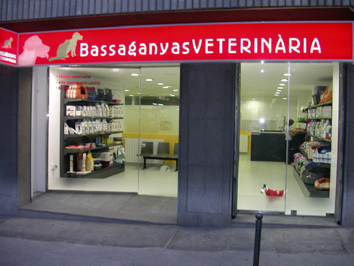 Bassaganyas Veterinària (Olot)