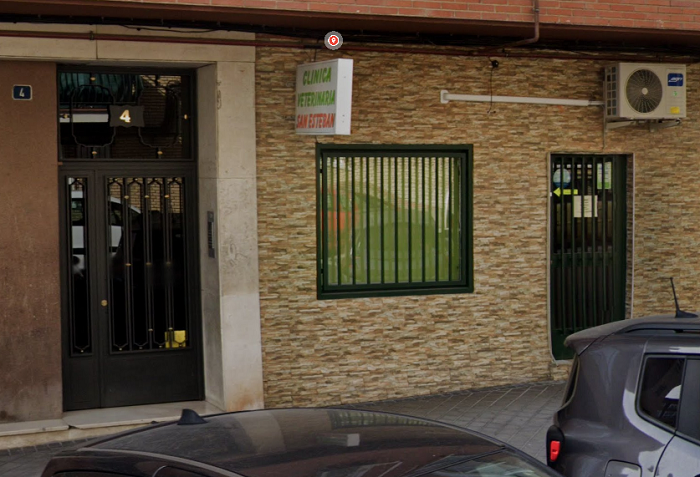 Clínica Veterinaria San Esteban & Vida con Perros (Fuenlabrada)