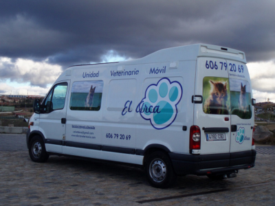 Unidad Veterinaria Móvil El Arca (Ávila)