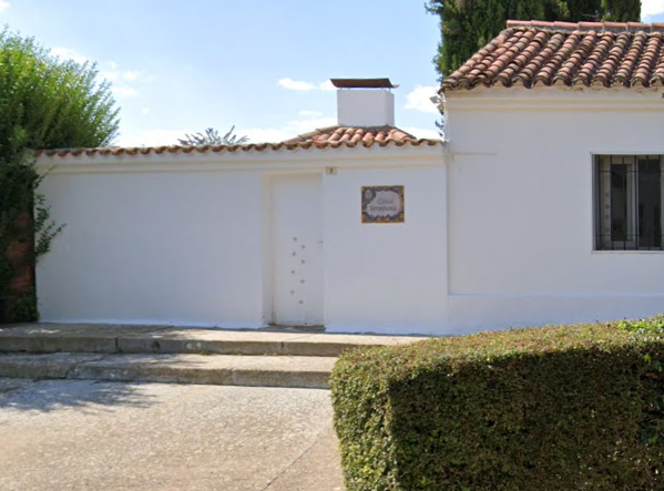 Clínica Veterinaria Fuente de los Caños (Osorno la Mayor)