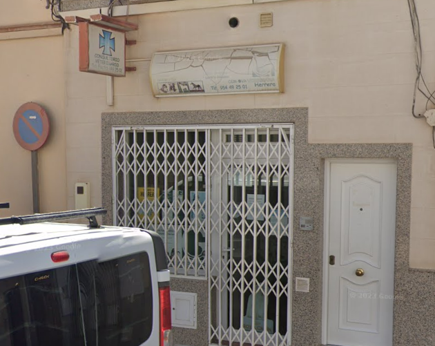 Consultorio Veterinario GEN-OVA (Herrera)