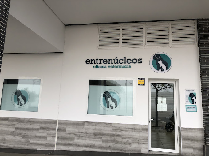 Centro Veterinario Entrenúcleos (Dos Hermanas)